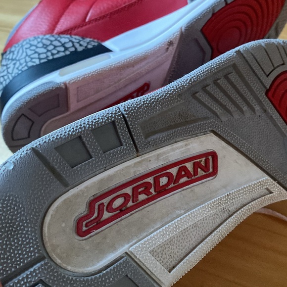 Nike Air Jordan 3 Retro 2019 Unit Fire Red Cement Grey Size 6.5Y/Women’s 8 - Picture 8 of 11